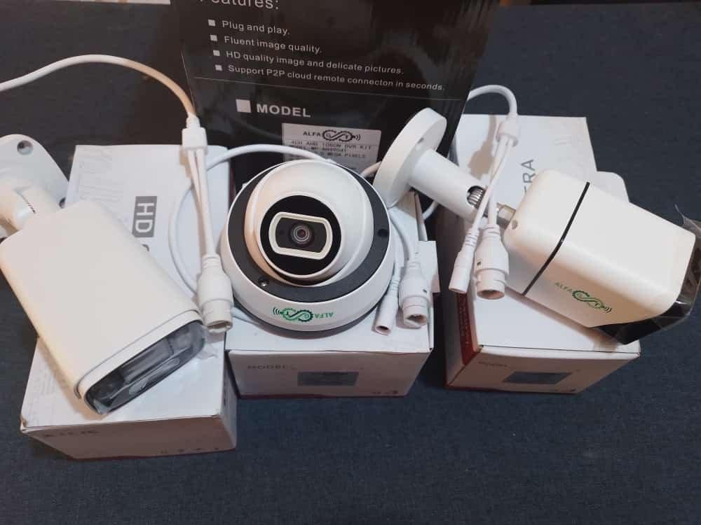 kit of 04 digital cameras of 5mega pixel